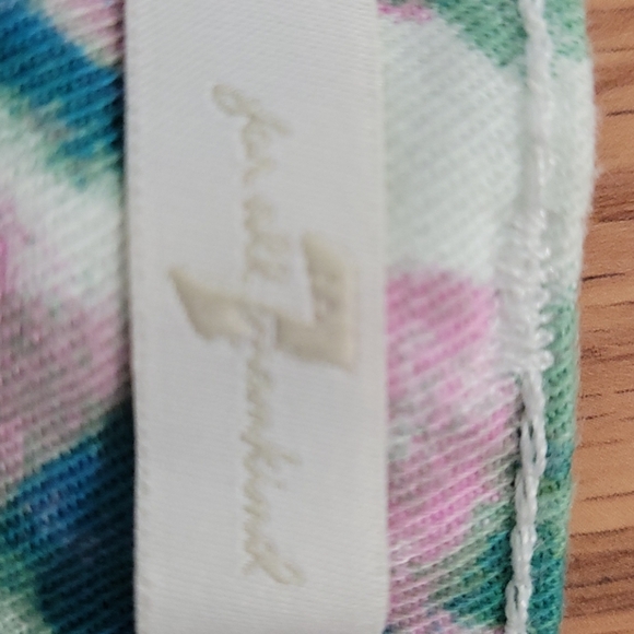 7 foa all mankind floral shorts - Picture 4 of 5